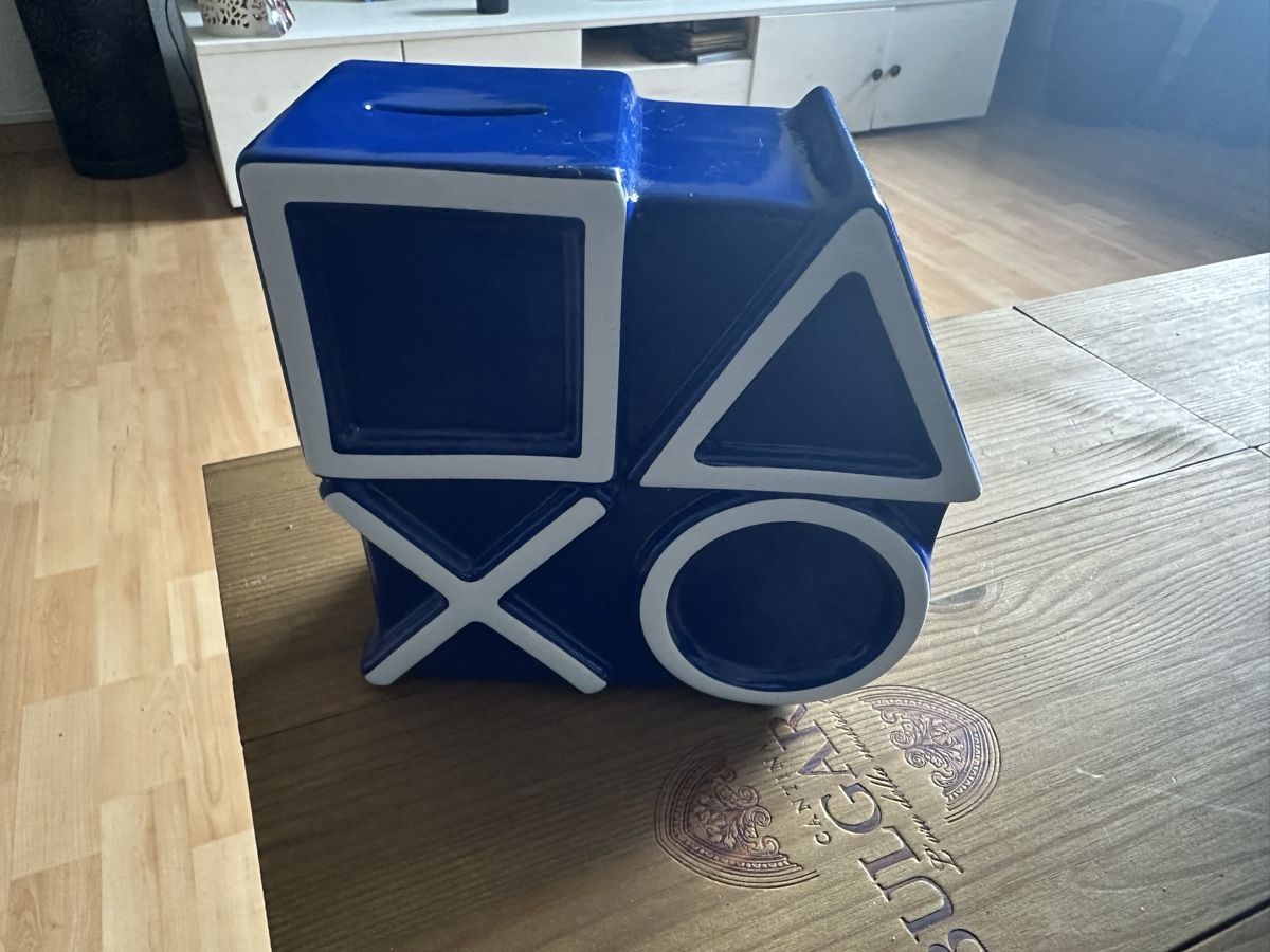 Spardosen: PlayStation 5 Spardose – Neu (gemäss Beschreibung) aus Zürich von ziaa 2