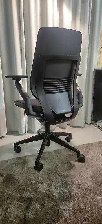 Steelcase Sedie: Steelcase, Ergonomischer Bürostuhl – Usato da Meilen venduto da COSTA_ABC 1
