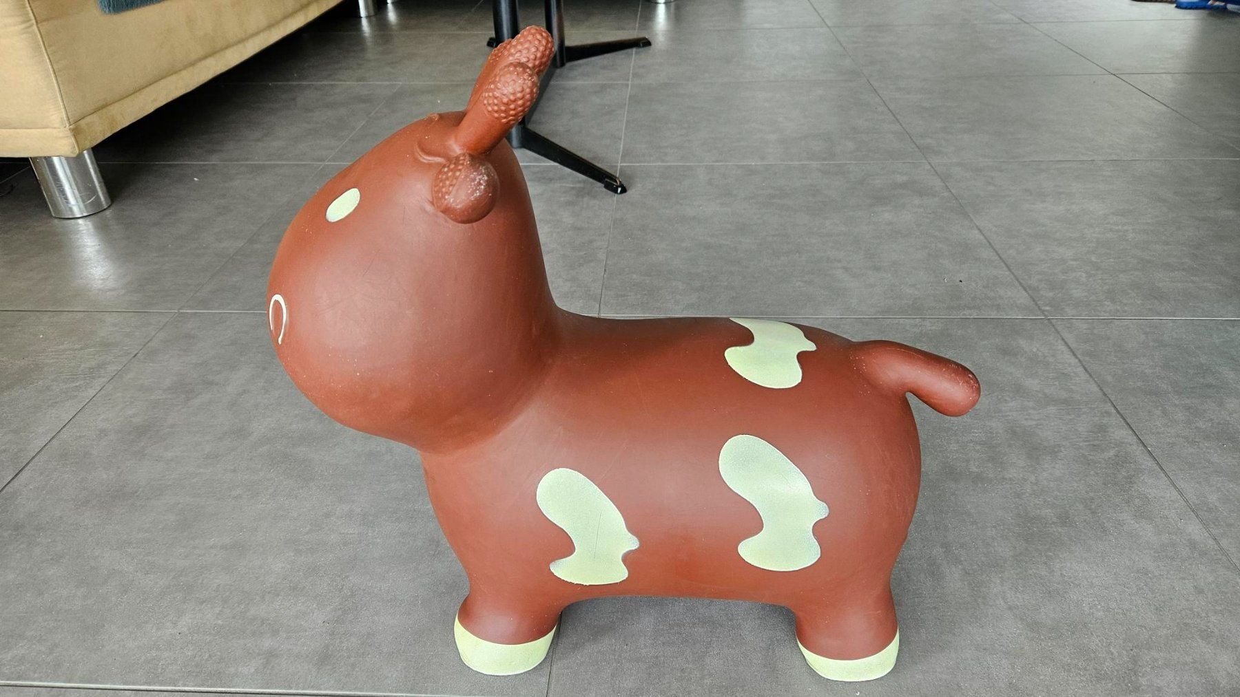Giocattoli: Ballon sauteur vache – Usato da Corminboeuf venduto da JadeHill