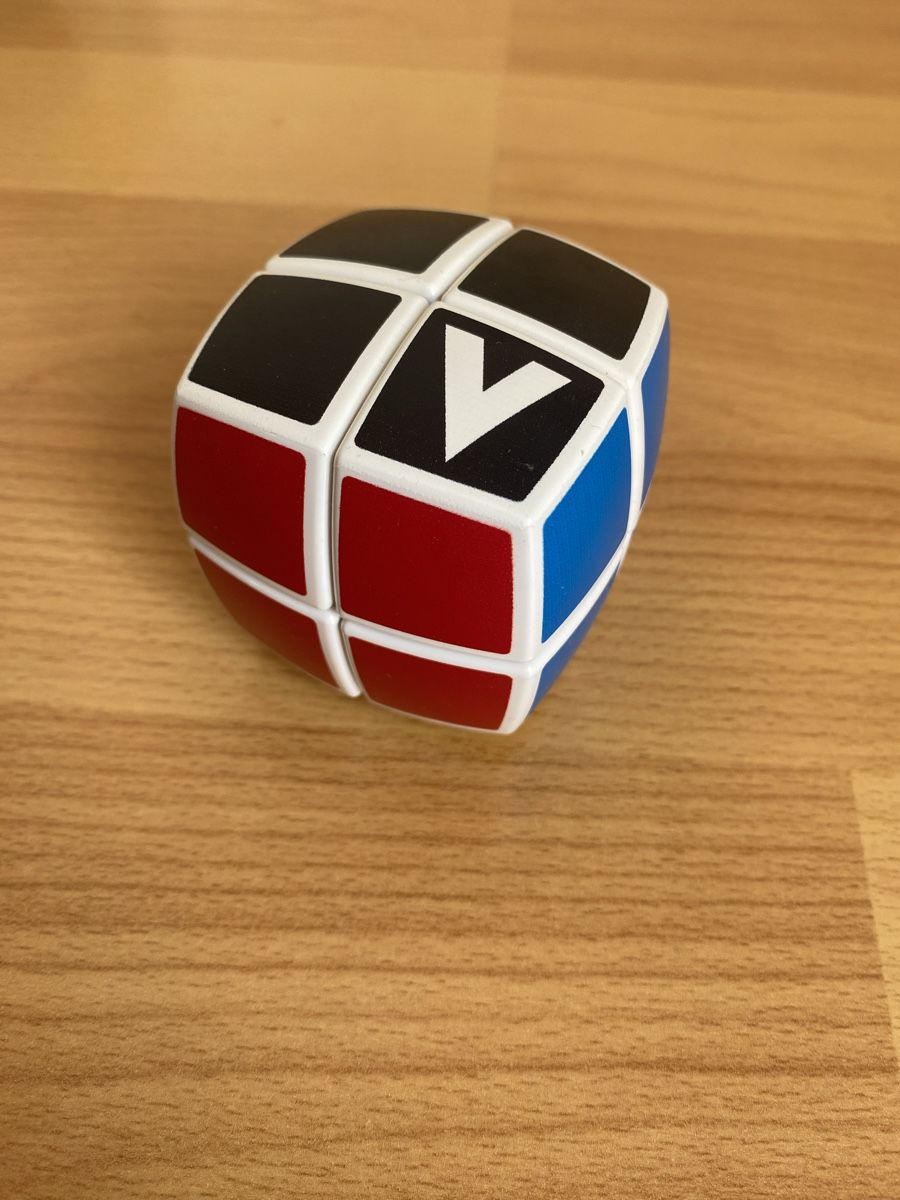 Jeux: V-Cube 2x2 – Neuf avec emballage d'origine à Olten par Edelw1ss