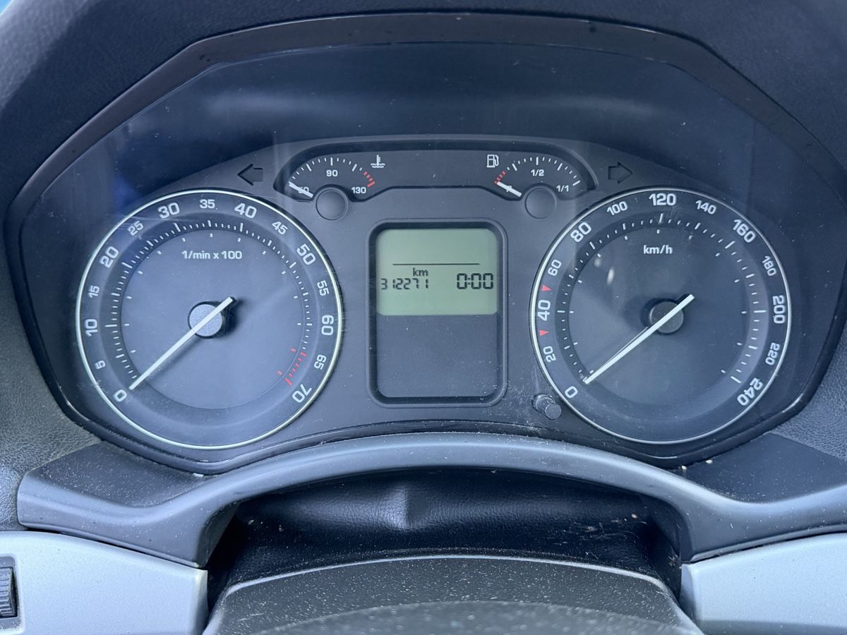 Skoda Automobili: Skoda Octavia 1.6MPI Benzin Automatic – Usato da Mollis venduto da BSL10 9