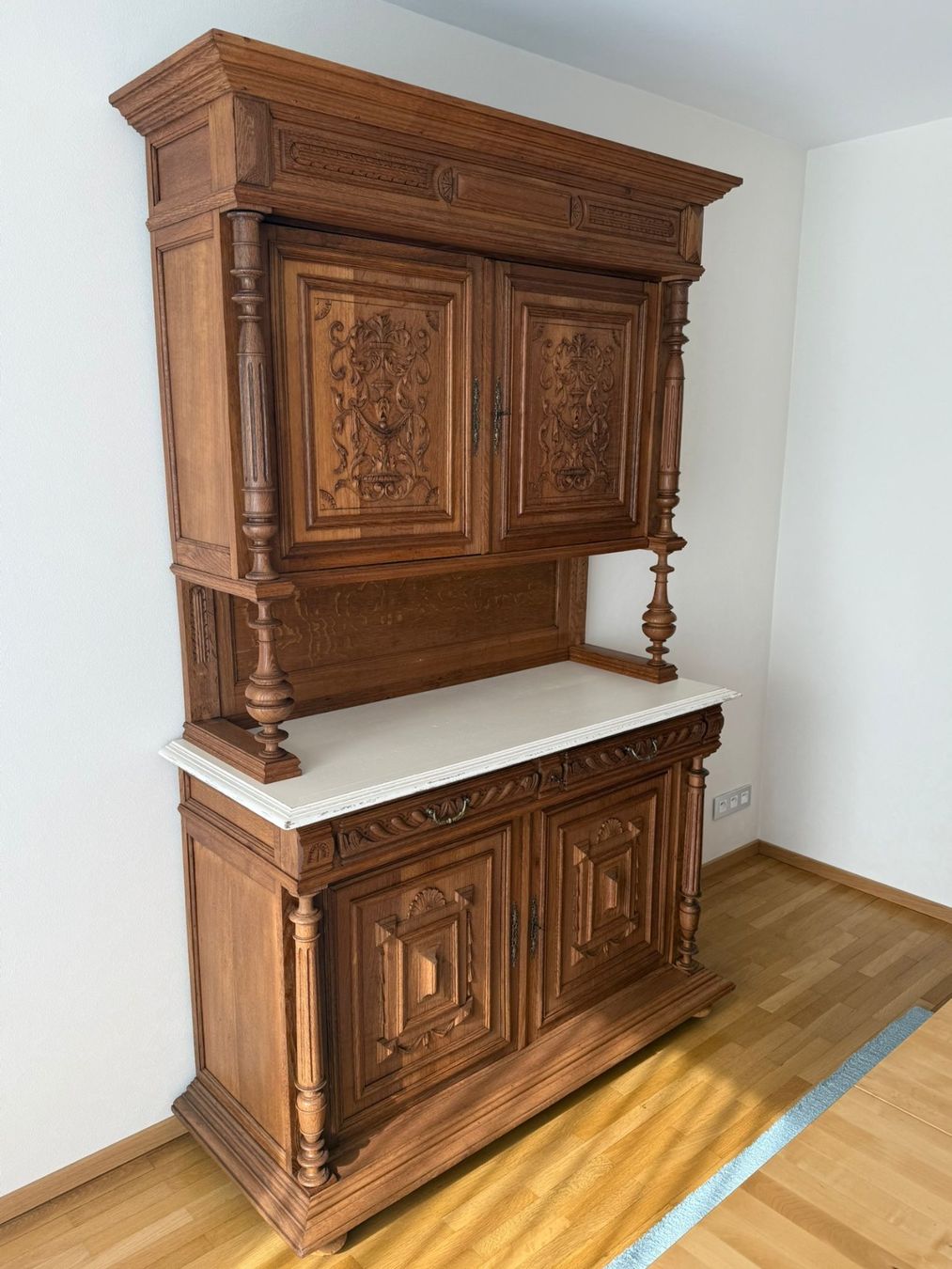 Credenze: Antiker Schrank Eichen Buffet (1890) – Usato da Basel venduto da Poschy 2