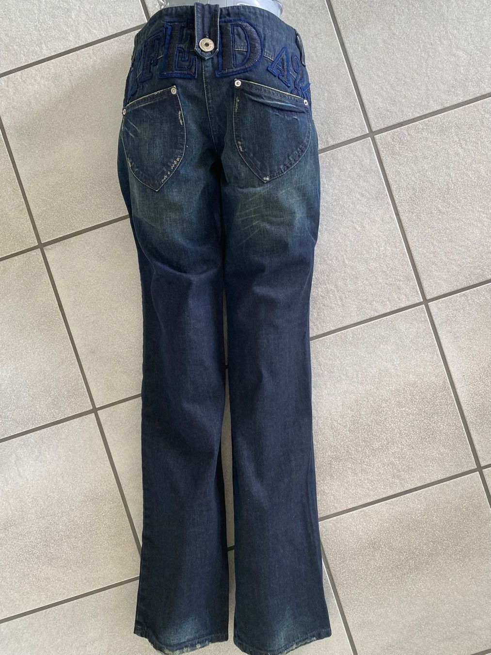 Gianfranco Ferre Jeans: Gianfranco Ferre Design Jeans Gr.27 - NEU  -Eyecatcher – Nuovo (secondo la descrizione) da Meilen venduto da Art-design-No1 7