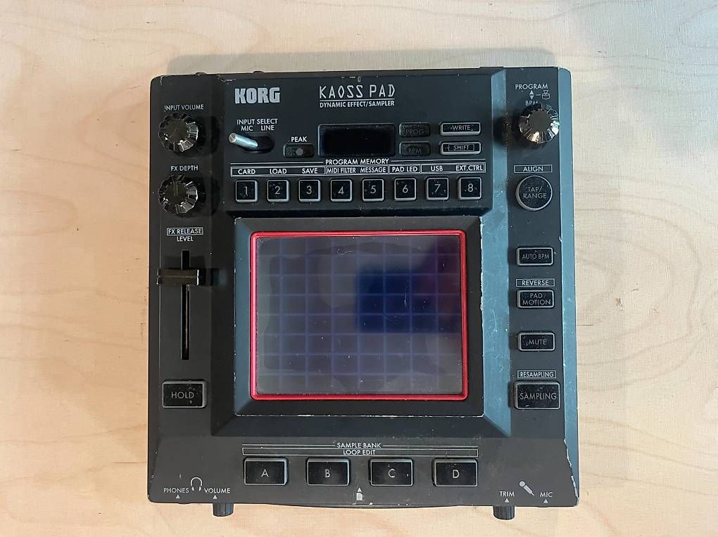 Strumenti musicali: Korg Kaoss Pad 3 – Usato da Bern venduto da AtelierFederweg