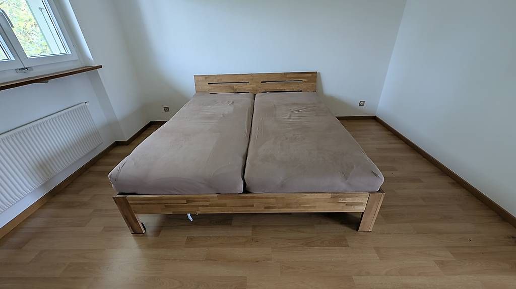 Lits: Bett mit 2 Matratzen – D'occasion à Olten par Esterje