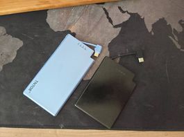 Ultra Slim TNTOR 5000 mAh und 3500 mAh Power Bank