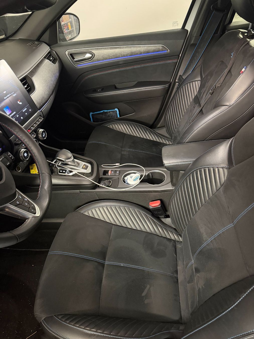 Renault Autos: Renault Arkana Esprit Alpine Full Tech E-Hybrid – D'occasion à Aesch ZH par jijo19 3
