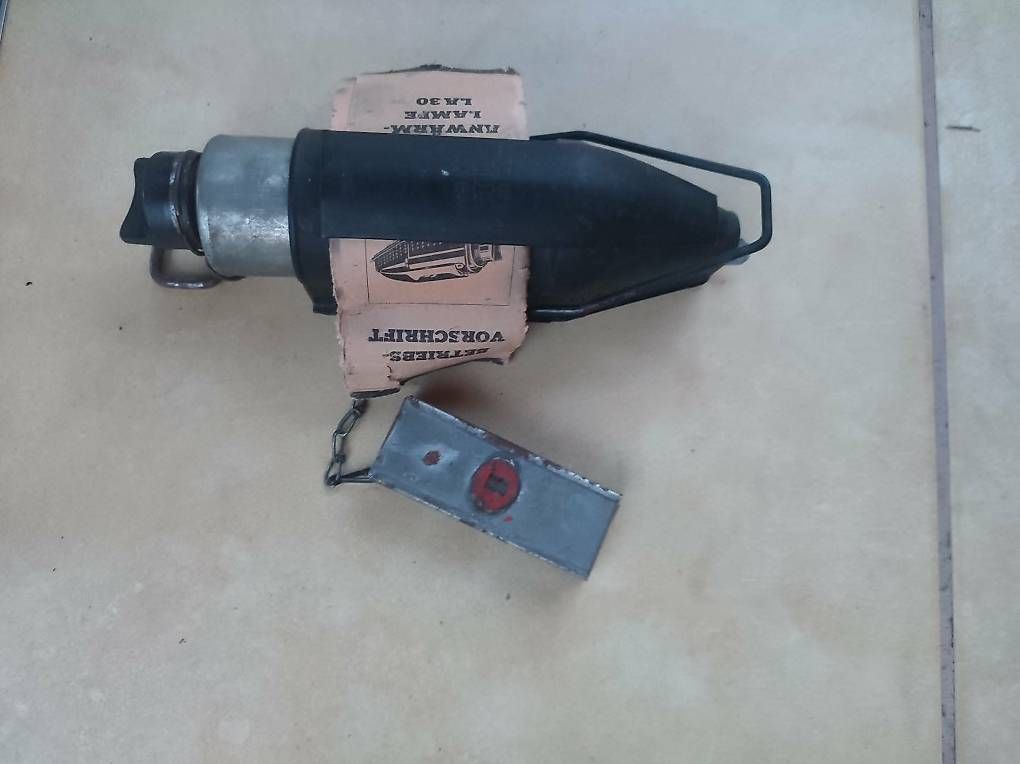 Tutti pezzi di ricambio auto: Auto Union Anwarm-lampe La30 – Nuovo e nell'imballaggio originale da Schaan venduto da Jyra