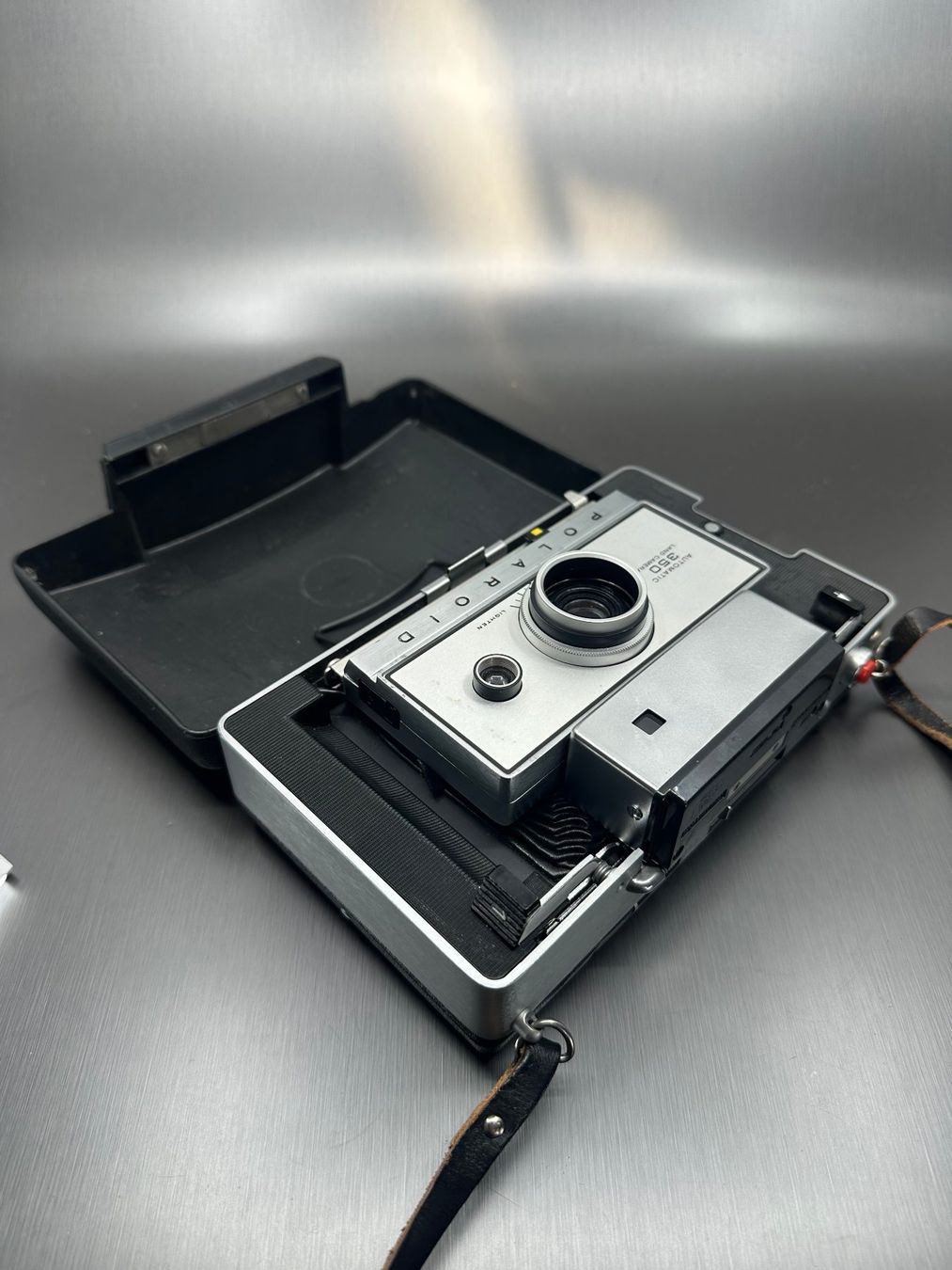 Polaroid Fotocamera: Polaroid Automatic 350, Schnellbildkamera, inkl. Koffer – Usato da Arisdorf venduto da Liquidus 7