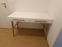 Schreibtisch weiss mit 2 Schubladen Holzfüsse guter Zustand