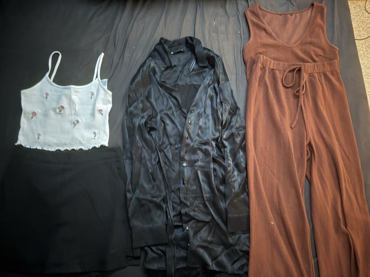 Lots de vêtements: Kleiderpaket – D'occasion à Allenwinden par ard_gy9p 3