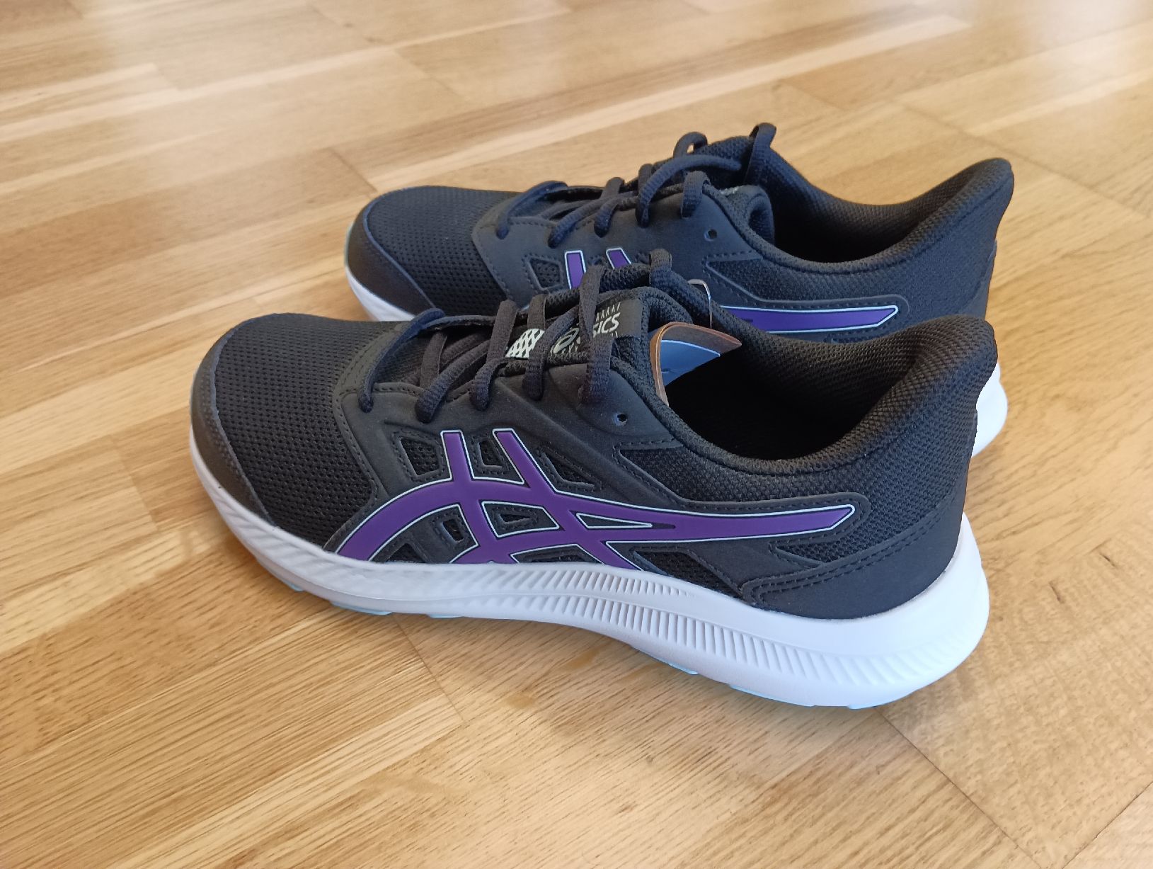 Asics Chaussures femmes: Neue Asics Laufschuhe Gr. 37.5 – Neuf avec emballage d'origine à Densbüren par H-76 2