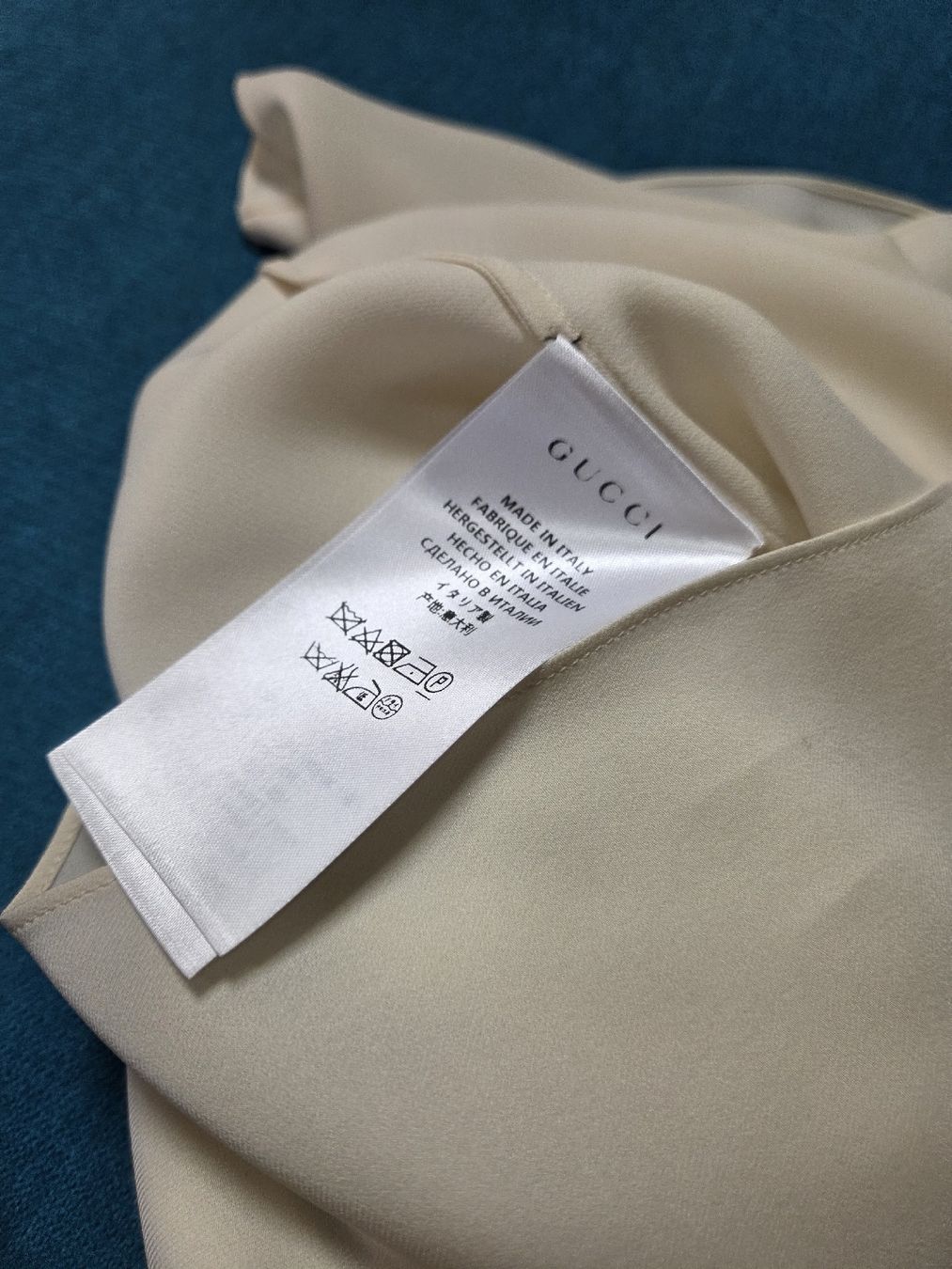 Gucci Camicette: Gucci Seiden Blouse – Usato da Zürich venduto da finesse.shop 5