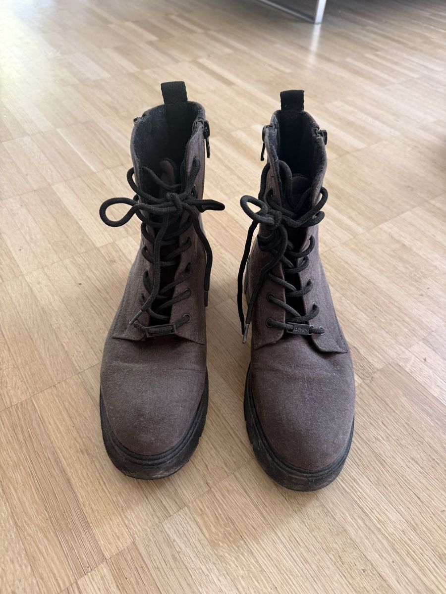Tom Tailor Scarpe da donna: Tom Tailor Boots – Nuovo (secondo la descrizione) da Bern venduto da jac_5hjp 1