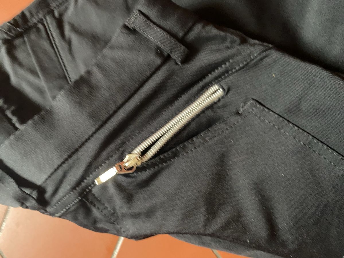 Pantaloni: Schwarze Reithose CATAGO – Usato da Zürich venduto da fantasia69 5