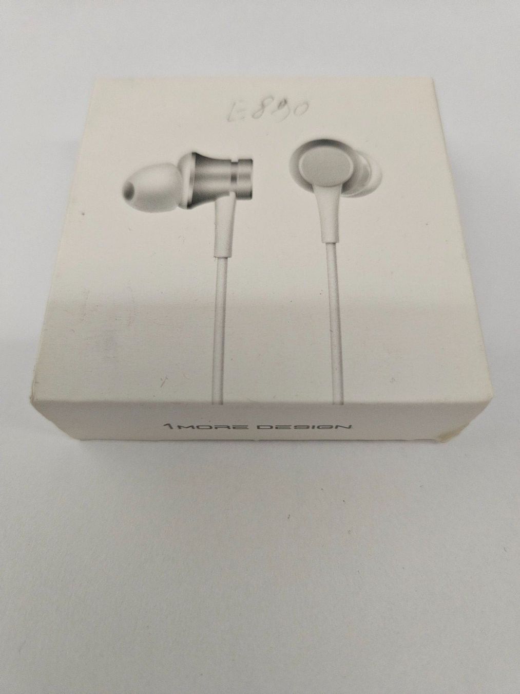 Xiaomi Cuffie: Xiaomi MI Basic - Écouteurs avec micro intra-auriculaire – Nuovo e nell'imballaggio originale da Valentigney venduto da OrigineProd