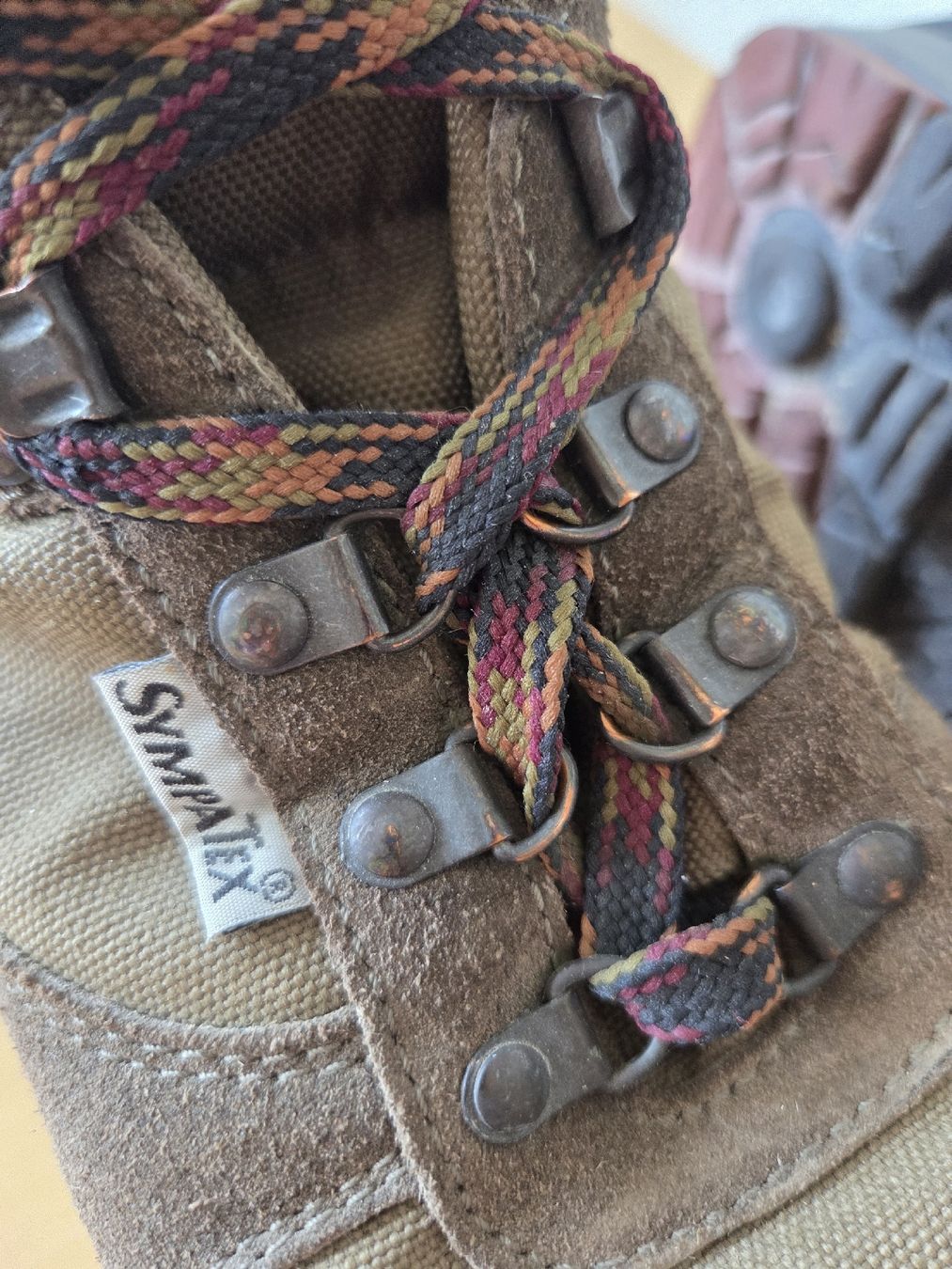 Alpina Scarpe da uomo: Herren Trekkingschuhe Alpina Sympatex – Usato da Rickenbach Sulz venduto da Kodachrom 4