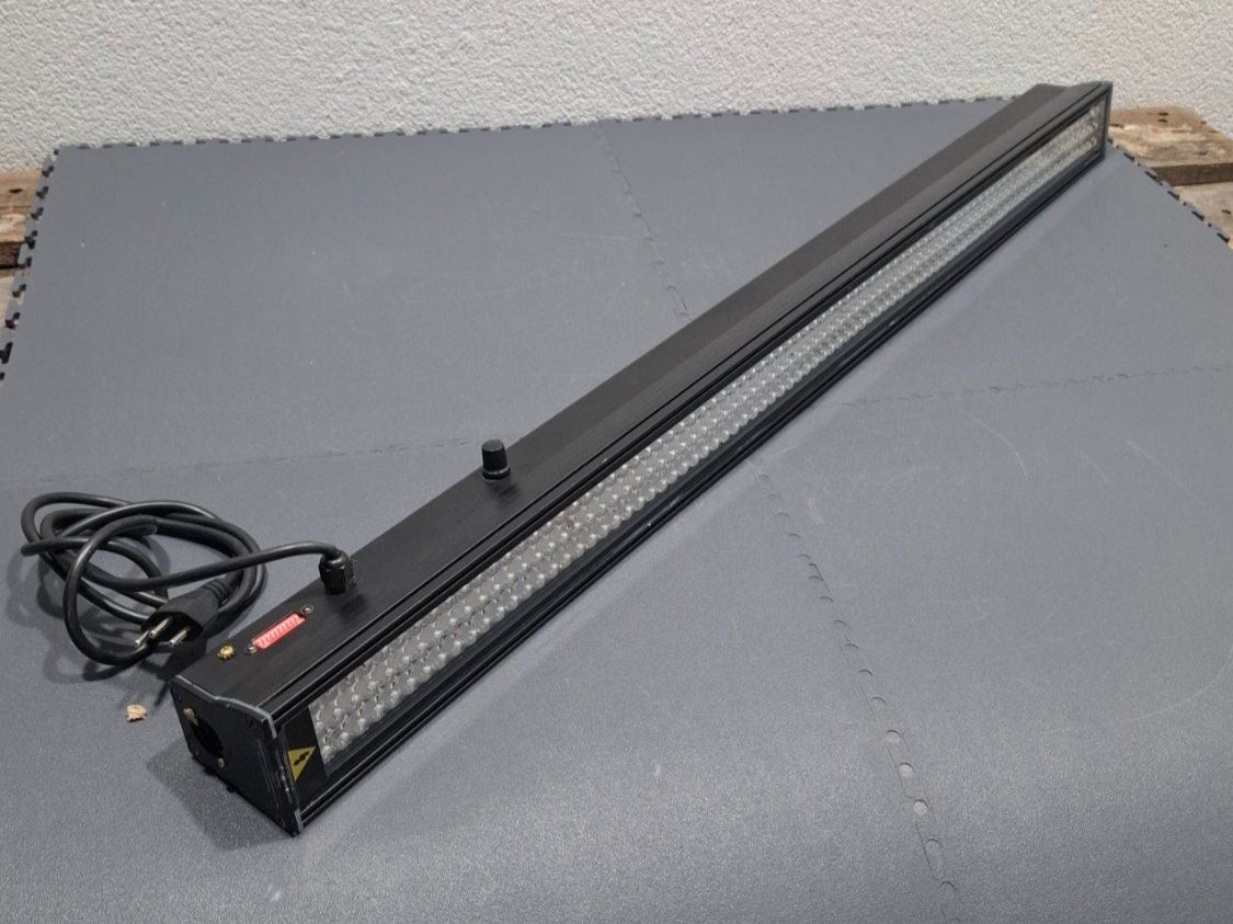 Lampade: Rampe LED Wall Washer DMX RGB 100cm – Usato da Villars-Ste-Croix venduto da pau_8fls 8