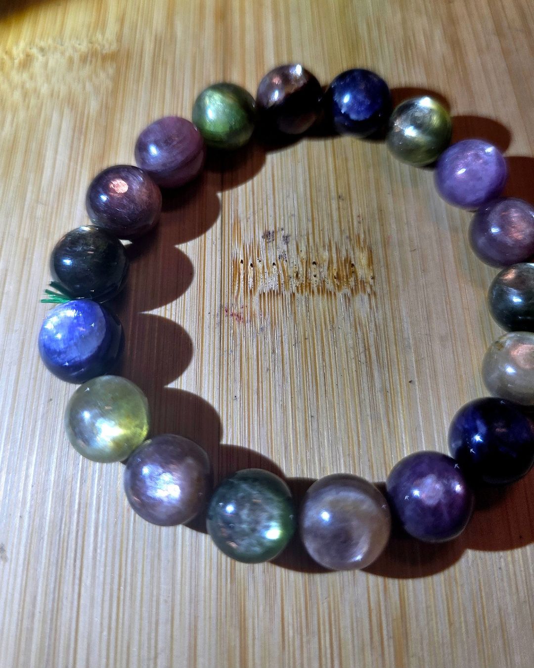 Minerali & Pietre curative: Regenbogen Lepidolith Armband 11.2mm – Nuovo e nell'imballaggio originale da Matzingen venduto da Shay_Crystalz 2