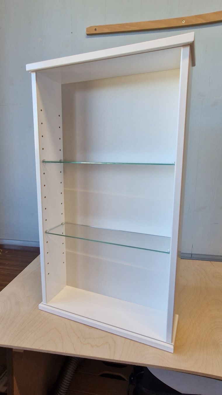 Chevrolet Modellini d'auto: Kleine Sammlervitrine weiss lackiert / hochstehend – Nuovo (secondo la descrizione) da Heimberg venduto da h0realgood