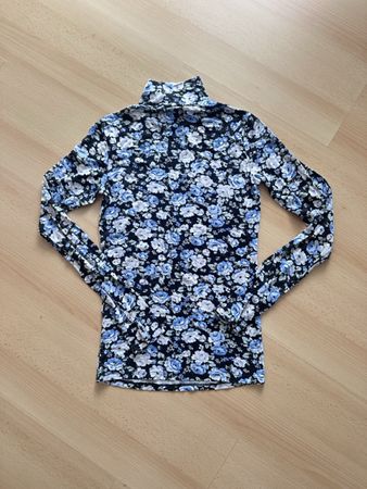 Pullover mit Blumenmuster, Grösse XS