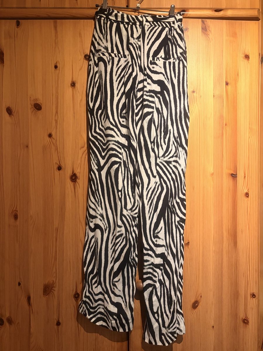 Mango Pantaloni: Wide Leg Hose Damen Zebra-Muster – Nuovo (secondo la descrizione) da Zürich venduto da len_t5ch 1