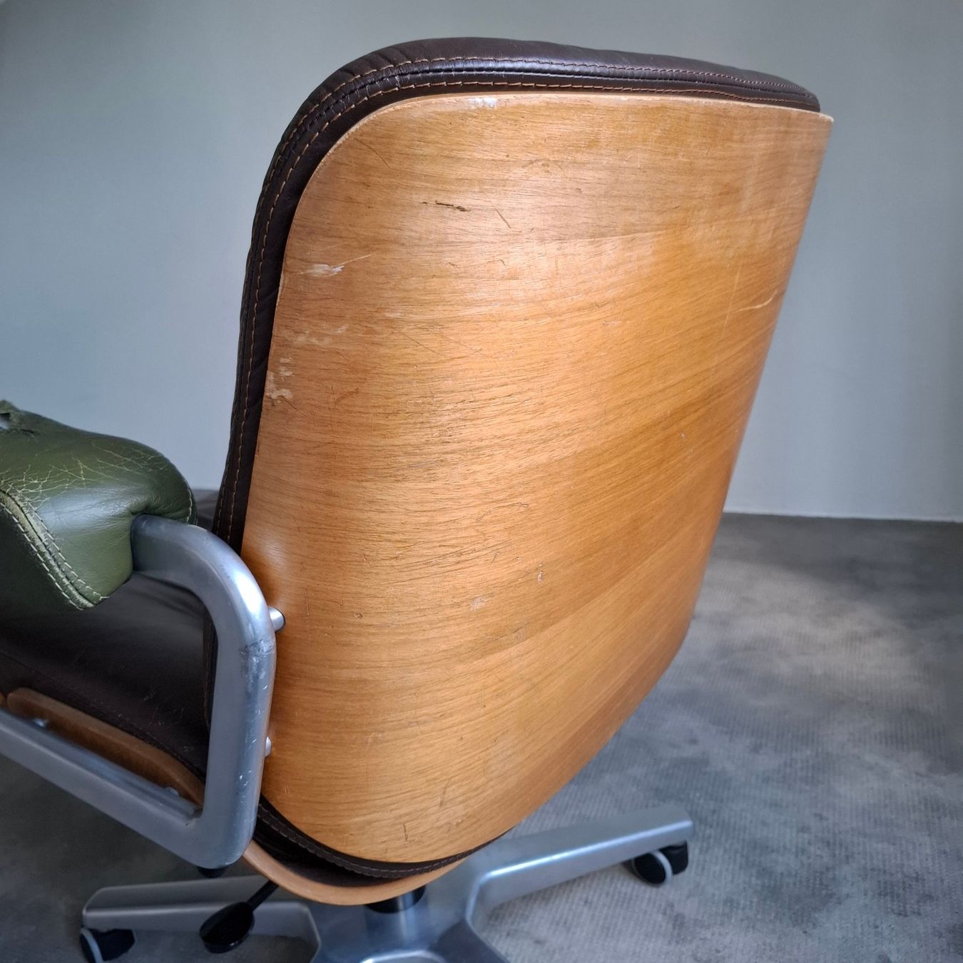 Giroflex Sedie: Chaise de bureau Giroflex par Martin Stoll 1970 – Usato da Neuchâtel venduto da Rochawood 9