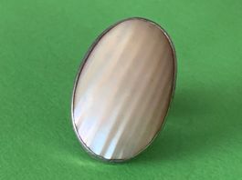 Grosser Silberring Muschel creme (Gr.52)