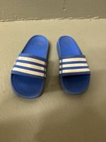 Adidas Kinder Badesandale Grosse 31-32