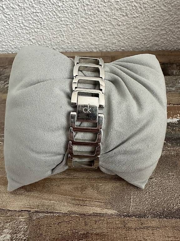 Montres: Damen Uhr  – D'occasion à Zofingen par Liv.Romy 3