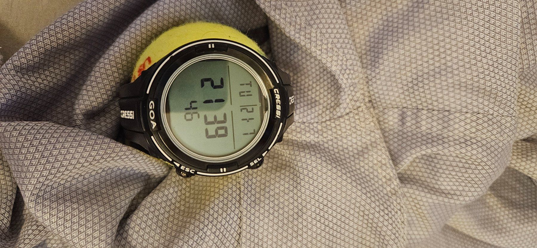 Smartwatch: Ordinateur plongee cressi goa – D'occasion à Onex par Kadogo 1