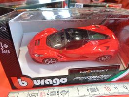 La Ferrari  1-43 (mit Box) Bburago  (Boo4)
