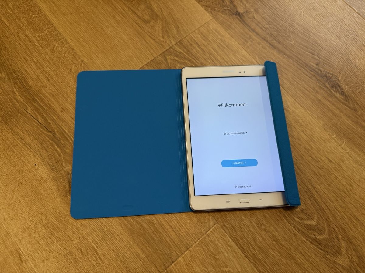 Samsung Tablettes PC: Samsung Galaxy Tab A 9.7 mit Hülle – D'occasion à Wagen par S.Ehrling