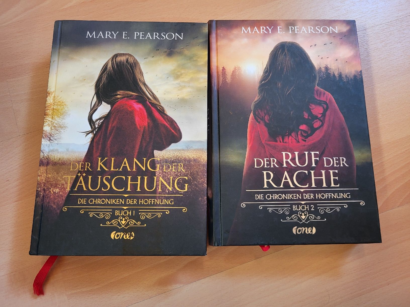 Libri: Die Chroniken der Hoffnung v. Mary E. Pearson, Band 1-2 – Usato da Grüt (Gossau ZH) venduto da Rotgeisterbaum