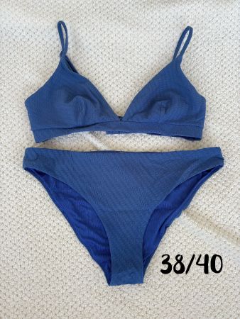 Bikini Oberteil und Unterteil blau Grösse 38/40