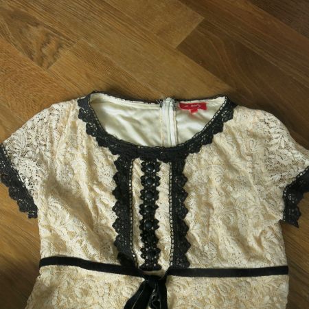 Kleid Gr. S Beige