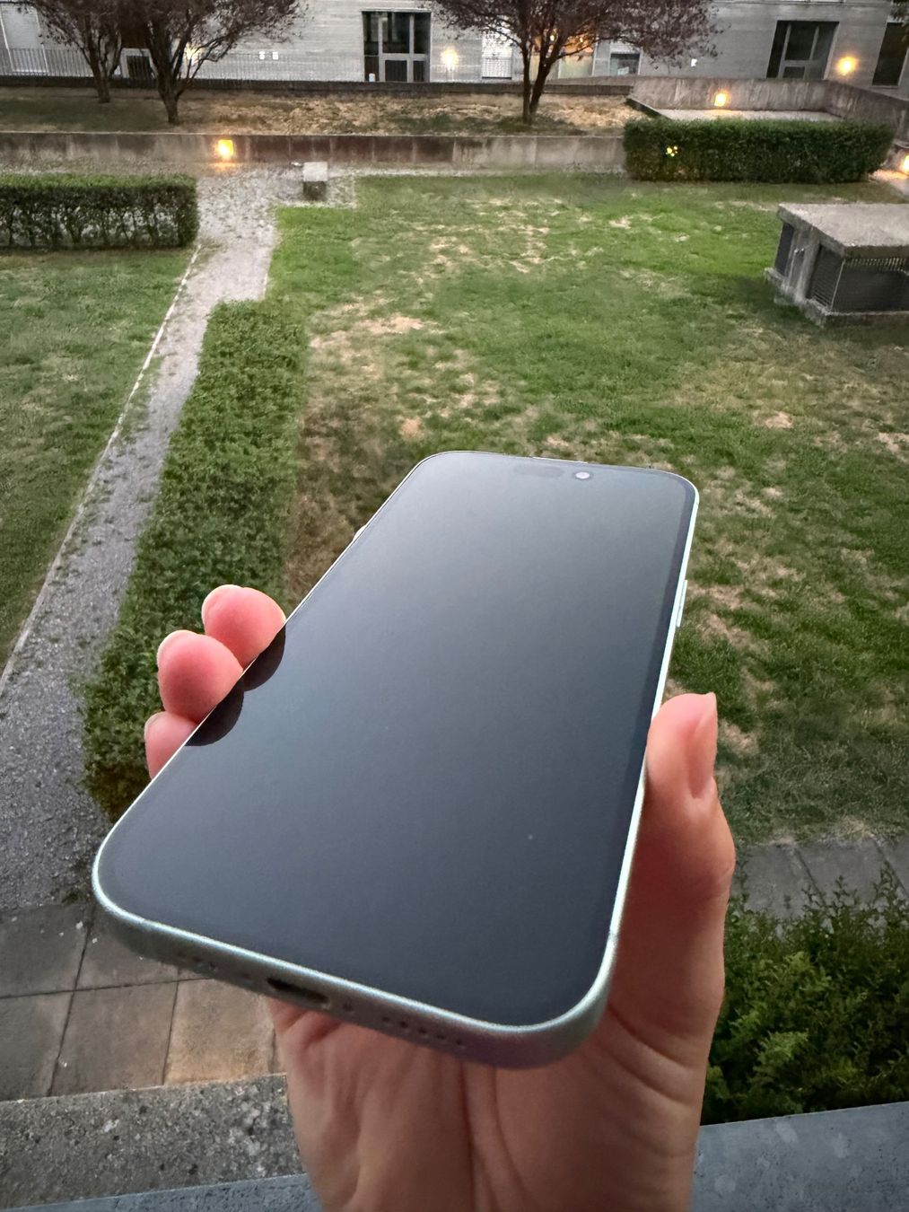 Apple Handys / Smartphones: Iphone 15 perfekt Zustand – Gebraucht aus Winterthur von kee_n7y2 1