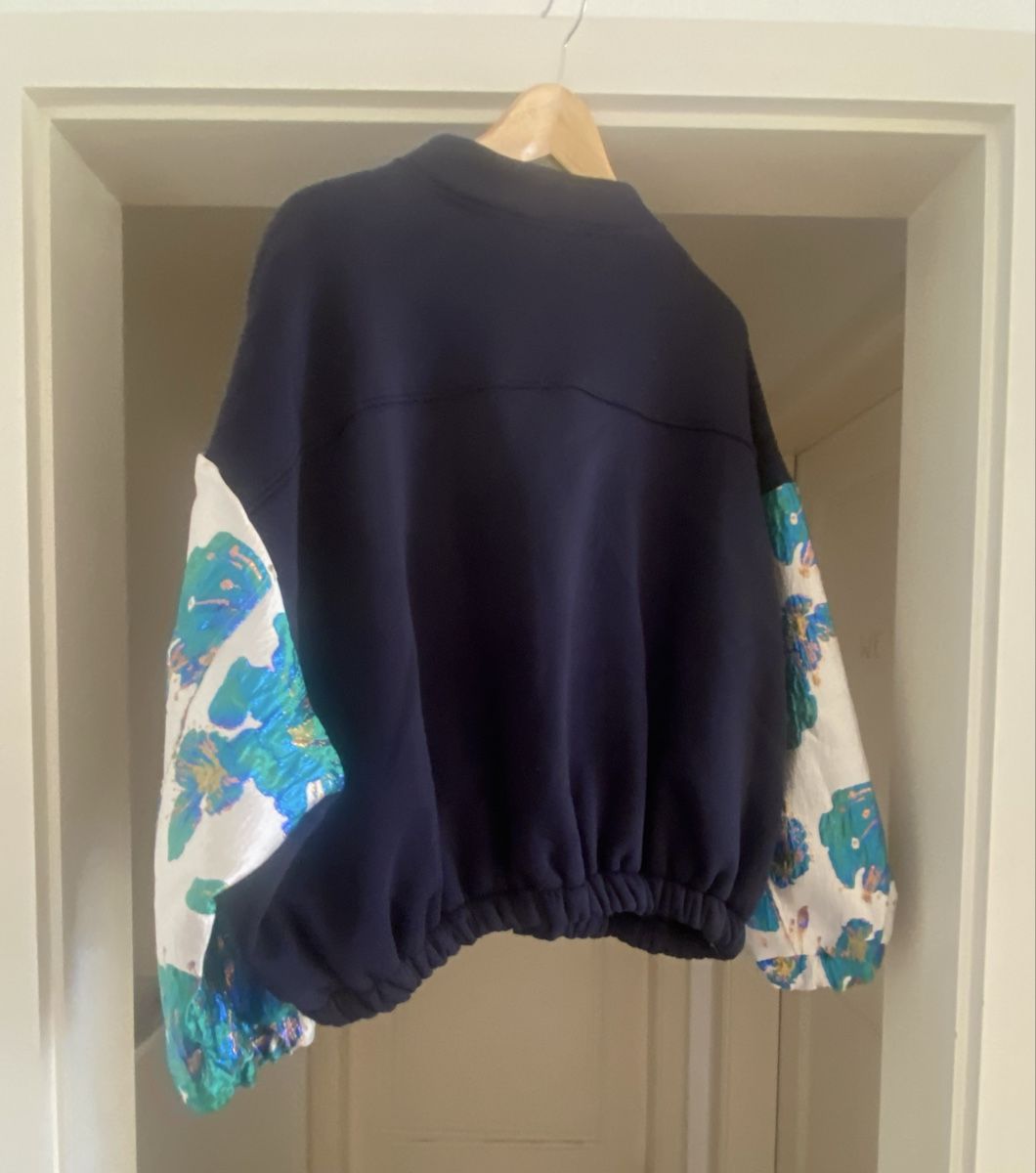 Vestes: Magnifique pull-veste – Neuf (Voir description) à Bulle par Hilare01 1