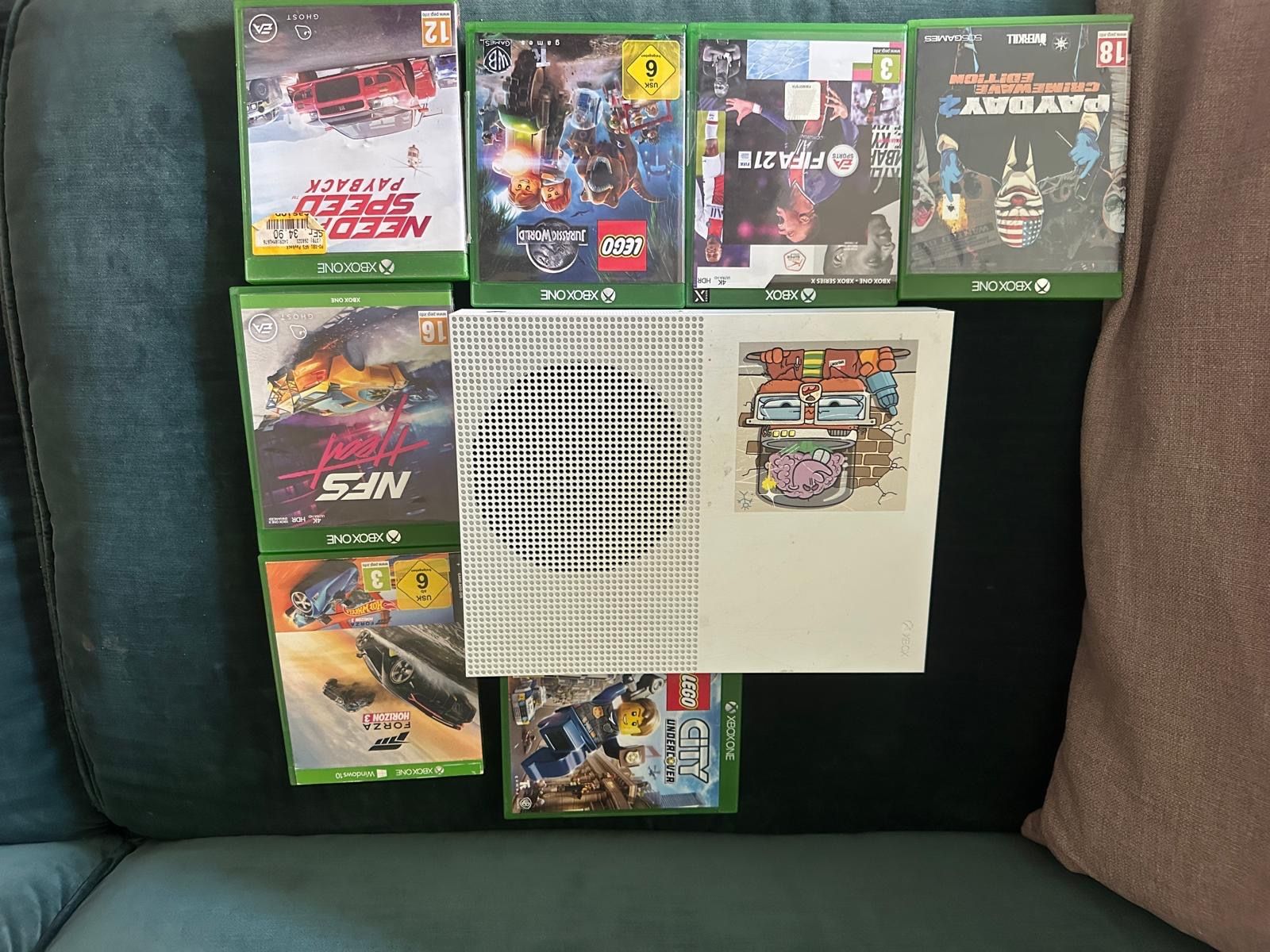 Microsoft Console: Xbox One S – Usato da Zürich venduto da Pia021