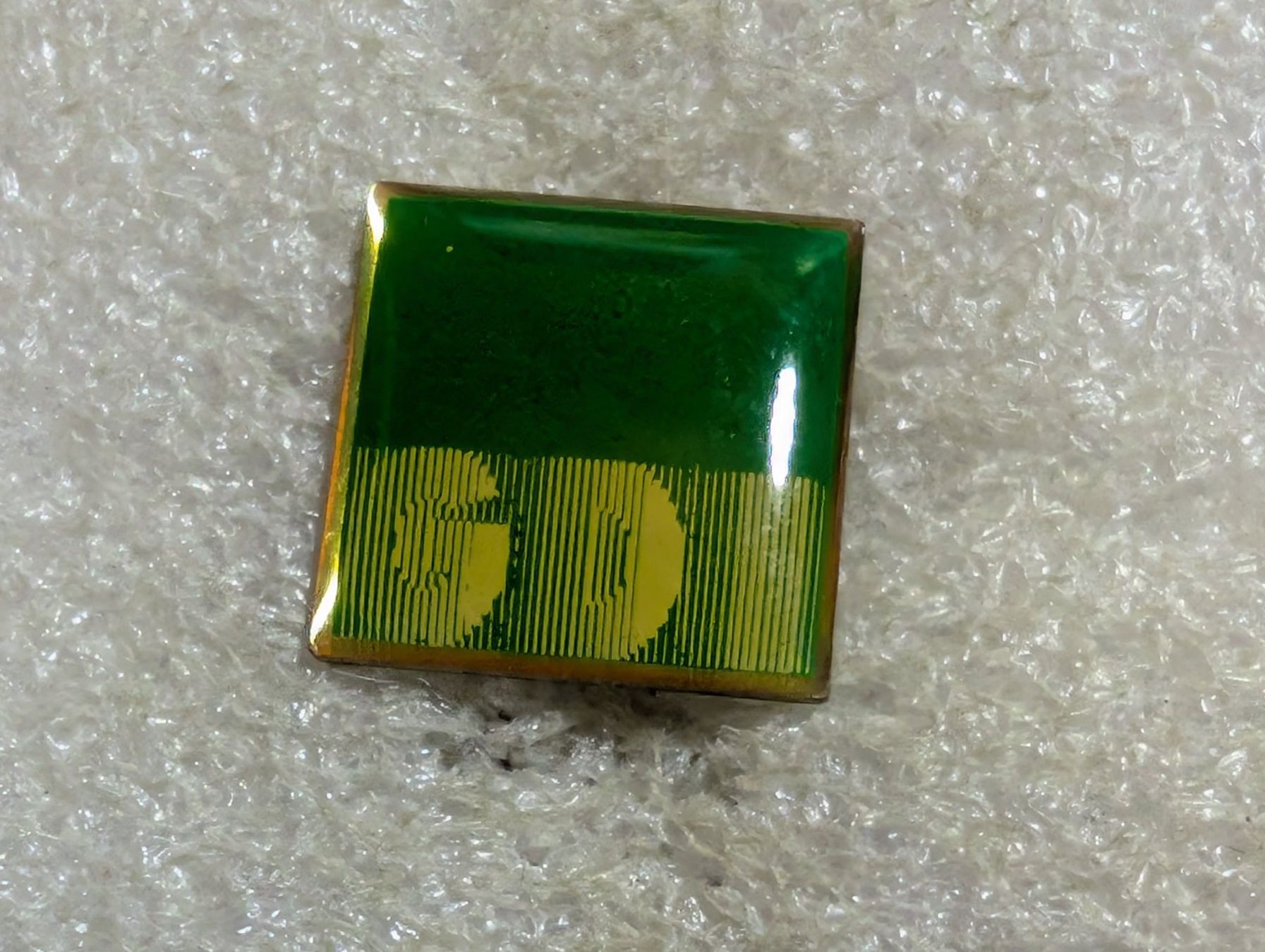 Placchette & Badge: Ansteckpin 209: GDI – Usato da Oppligen venduto da Pin-Fall-Shop