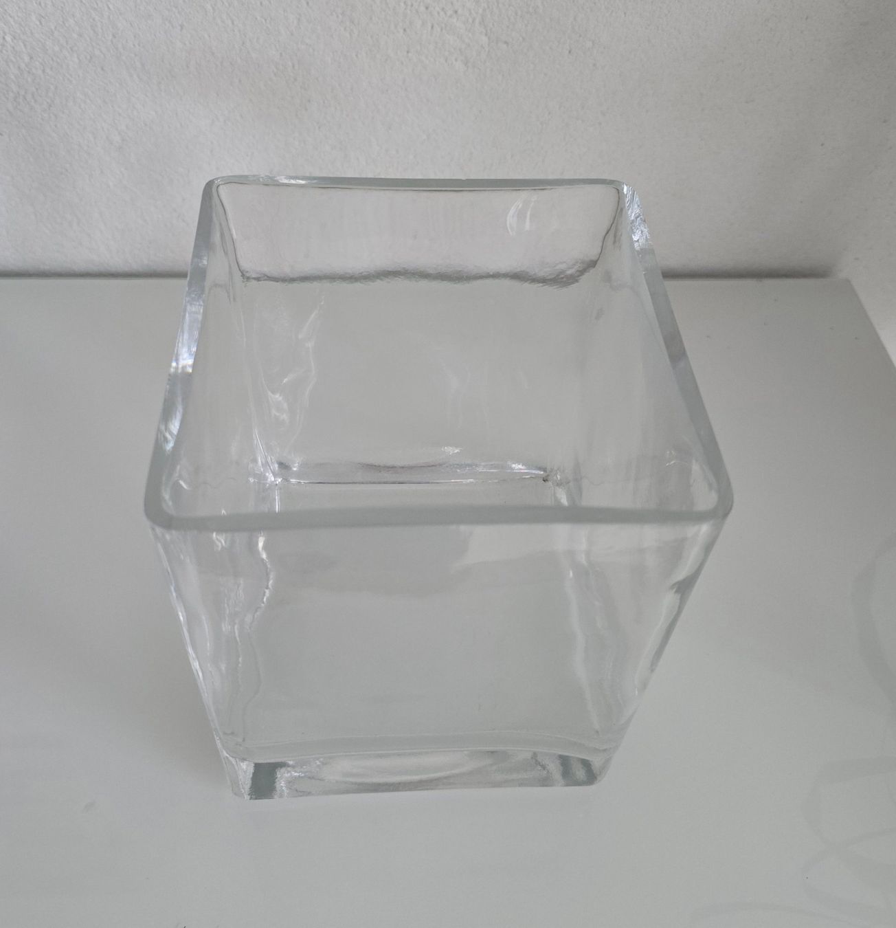 Vasen & Gefässe: Elegante massive Glasvase, quadratisch Deko – Neu (gemäss Beschreibung) aus Aarburg von Glitzerschein 1