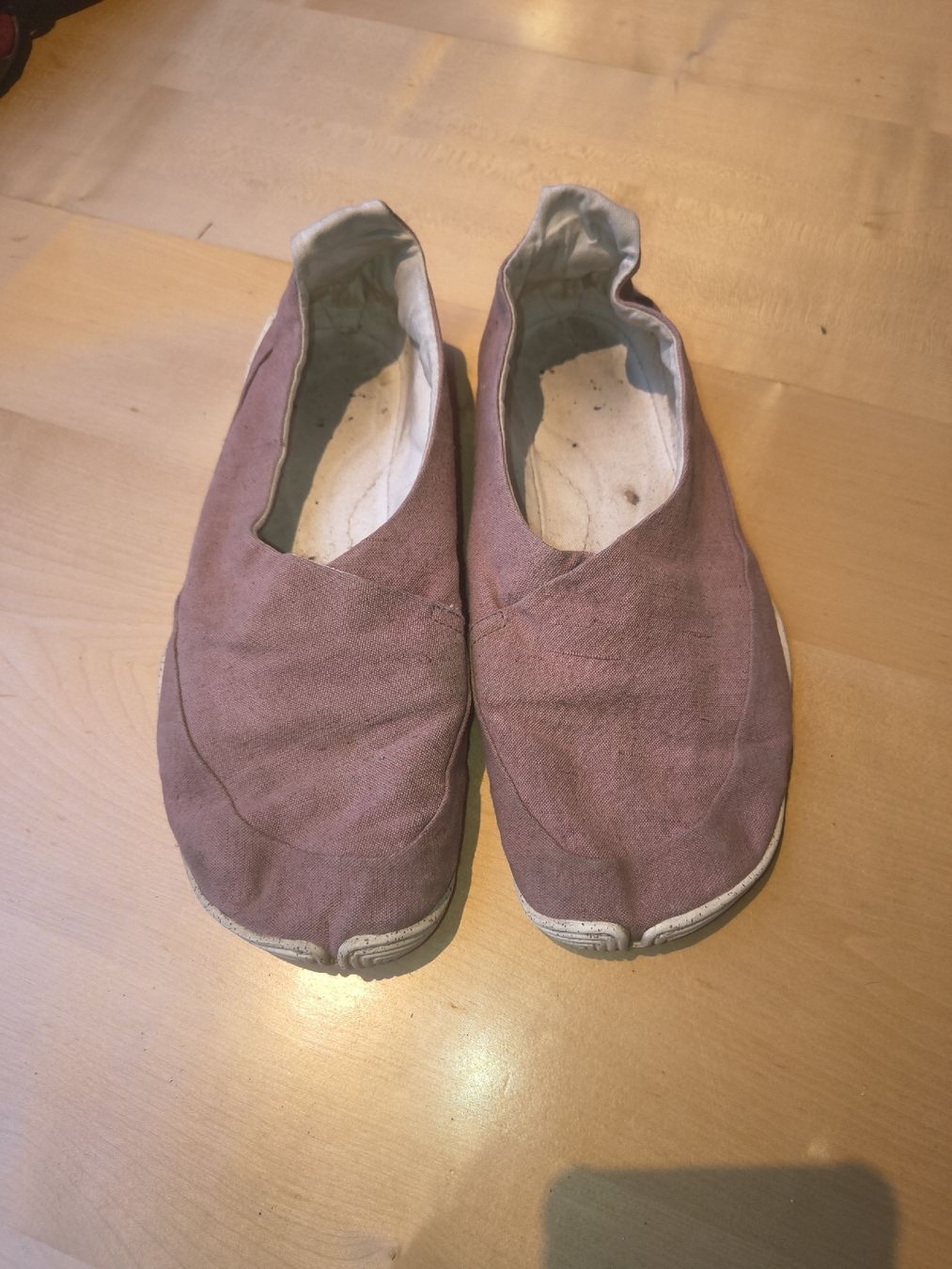 Wildling Scarpe da uomo: Wildlinge Barfussschuhe, Kami altrosa, Gr. 41 – Usato da Neudorf venduto da ManuLeela