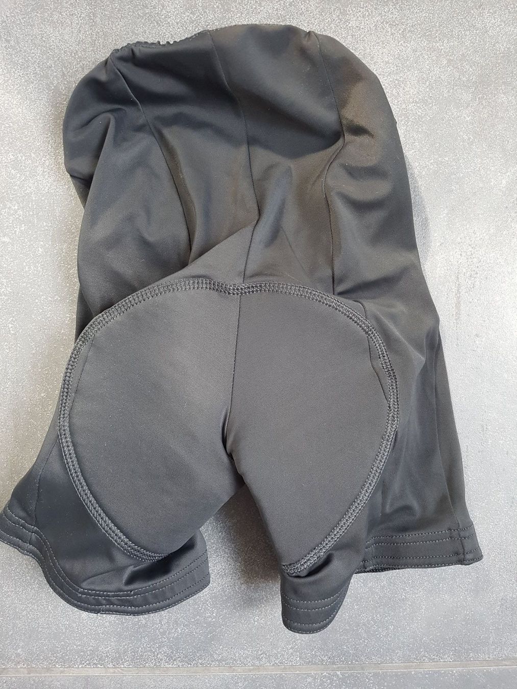Pantaloni: Velohose 128 – Usato da St.Gallen venduto da dajo0809 1