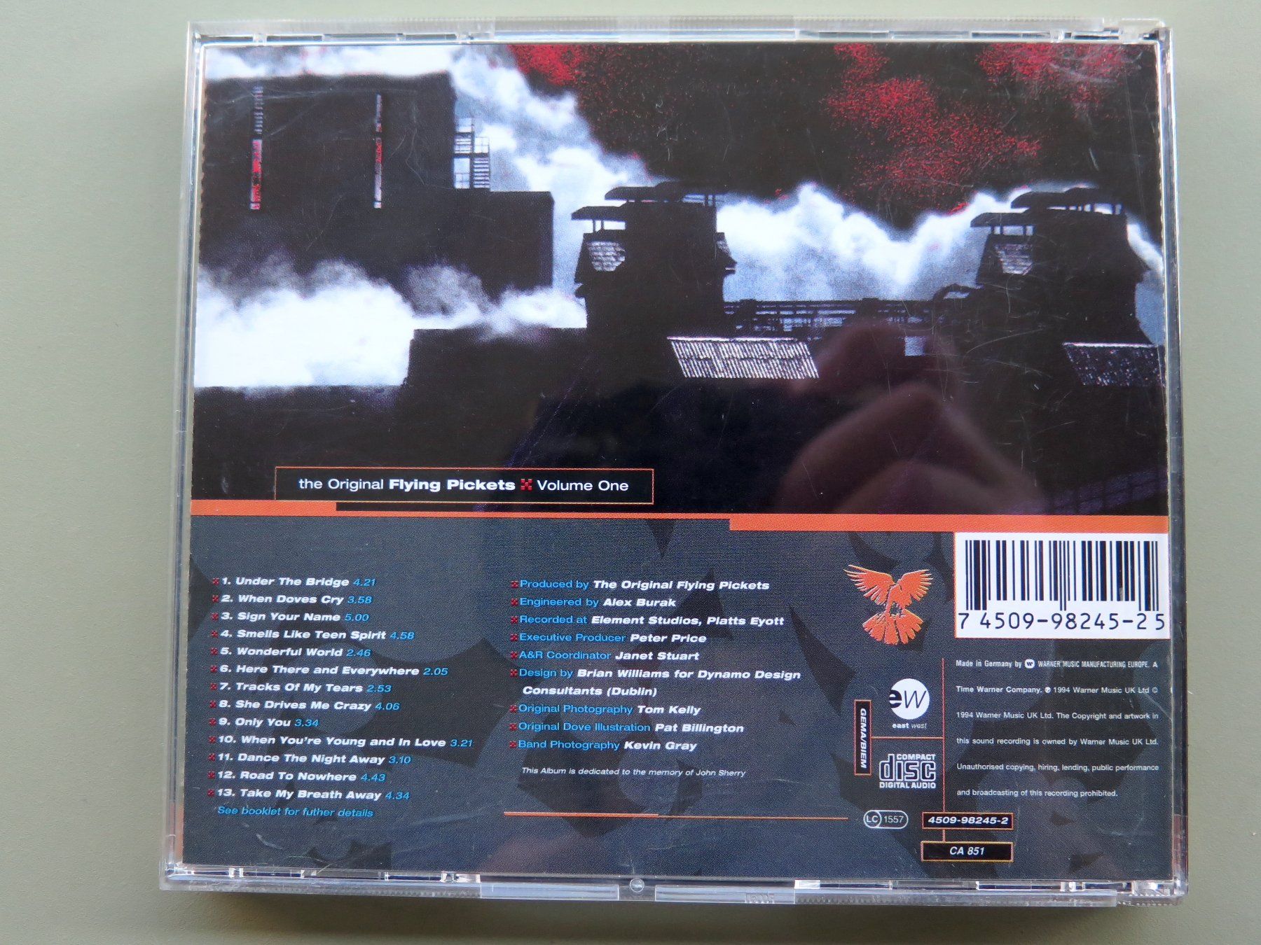 CD: (p) CD ORIGINAL FLYING PICKETS: Volume one, 1994 – Usato da Bern venduto da Balzamico 1