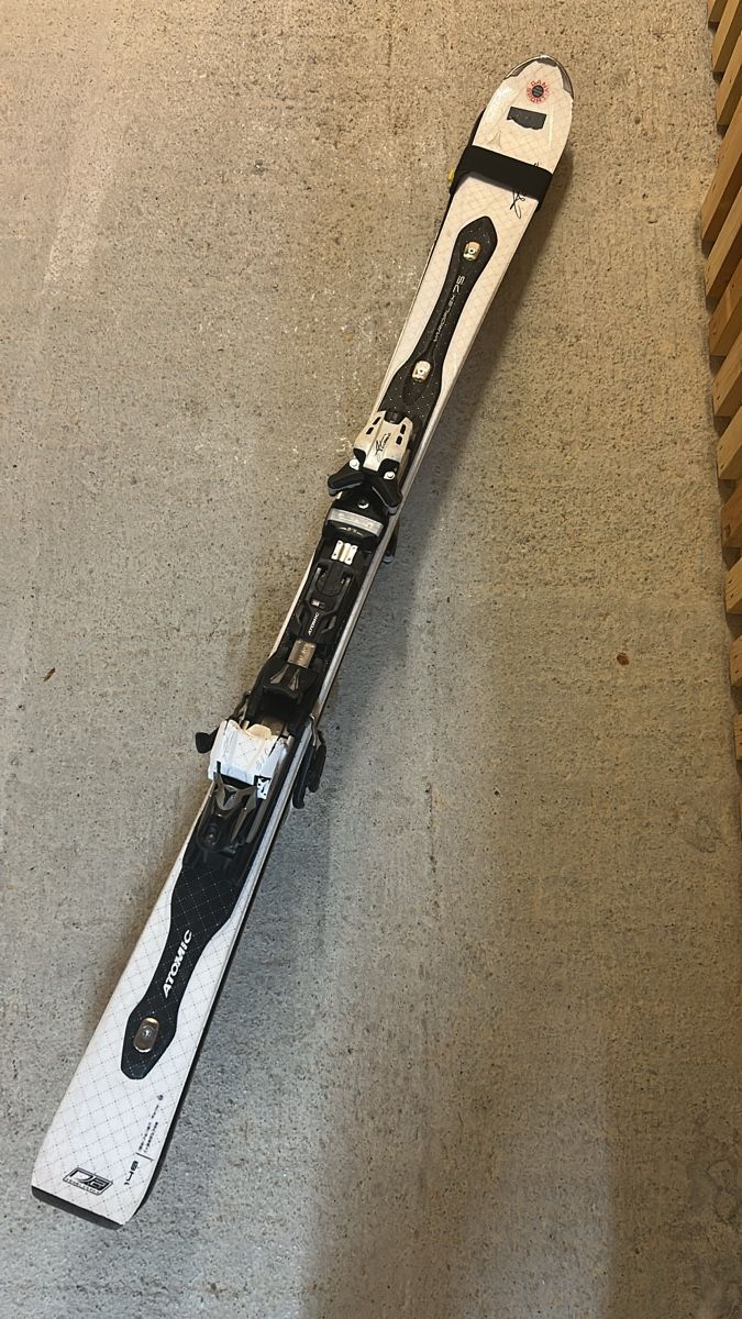 Atomic Sci: Skis Atomic Vantage + fixations – Usato da Neyruz FR venduto da vbeguelin 1