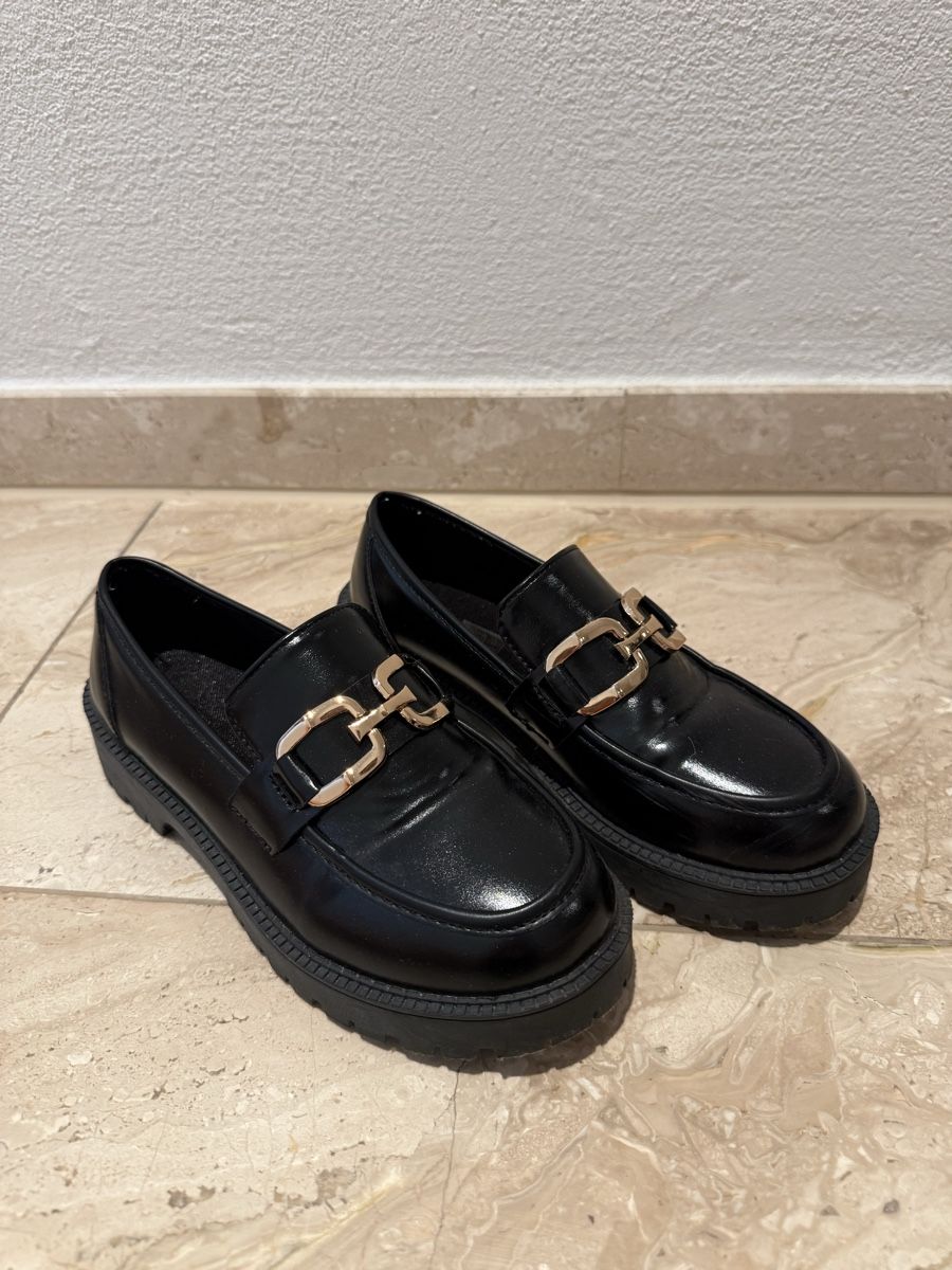 Damenschuhe: Loafer Schuhe – Gebraucht aus Dübendorf von SamiraN02