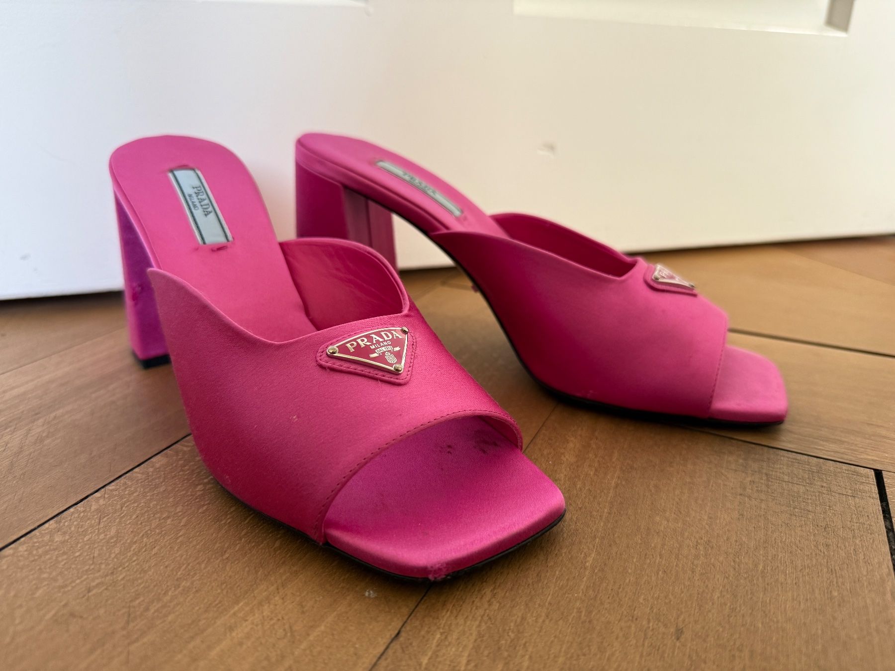 Prada Scarpe da donna: Prada Pantoletten Grösse 38 Pink Seide – Usato da Zürich venduto da lb6_x22g 1