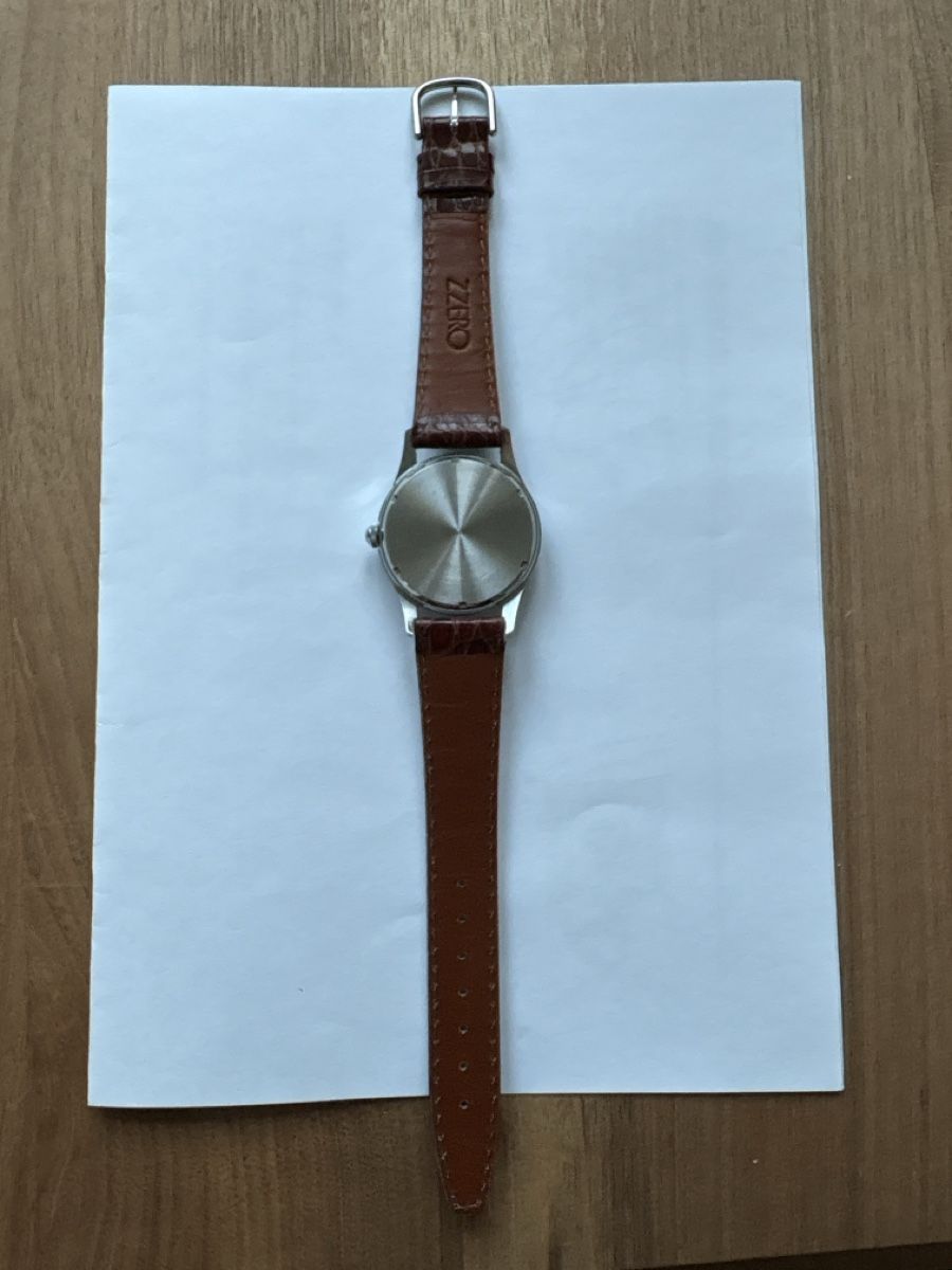 Avia Uhren: Avia Watch Vintage Manual Wind Leather Strap – Gebraucht aus Zürich von Asybb 1