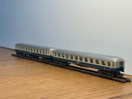 L1900: 2 DB Personenwagen (Spur N)