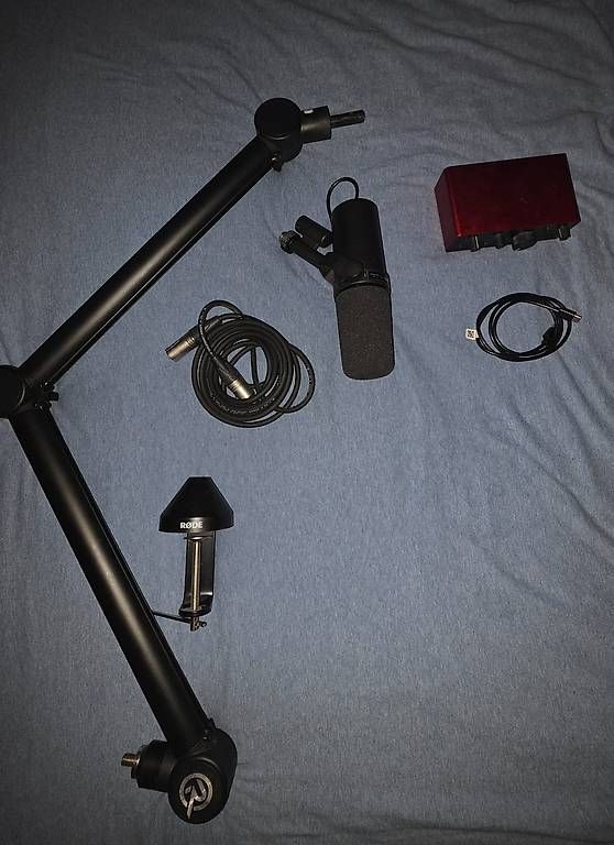 Mikrofone: Shure SM7B Bundle + Scarlett Solo 4th Gen – Gebraucht aus Eglisau von JYUNG